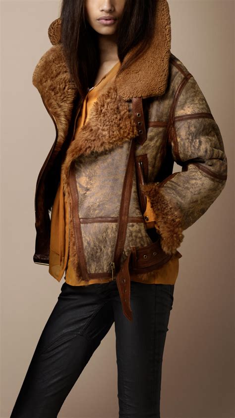 women's fur collar burberry aviator jackets fashion show 20|burberry shearling aviator jacket.